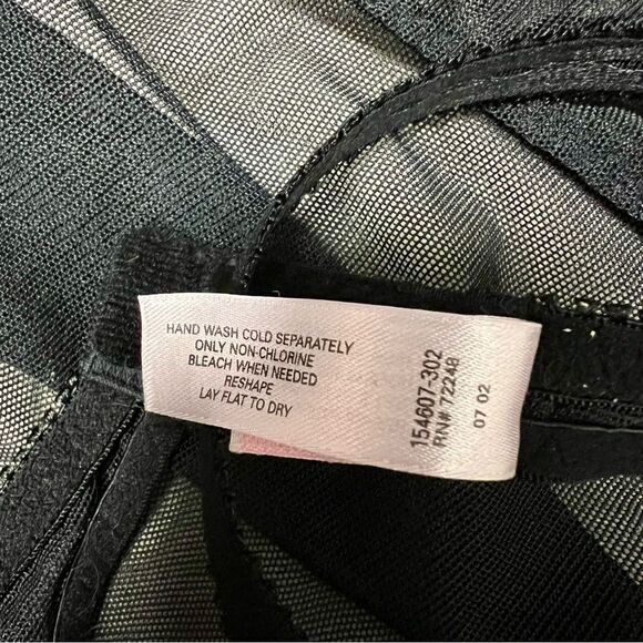 Victoria’s Secret teddy black mesh cream embroidery underwire sz36C NWOT vintage - Picture 13 of 15